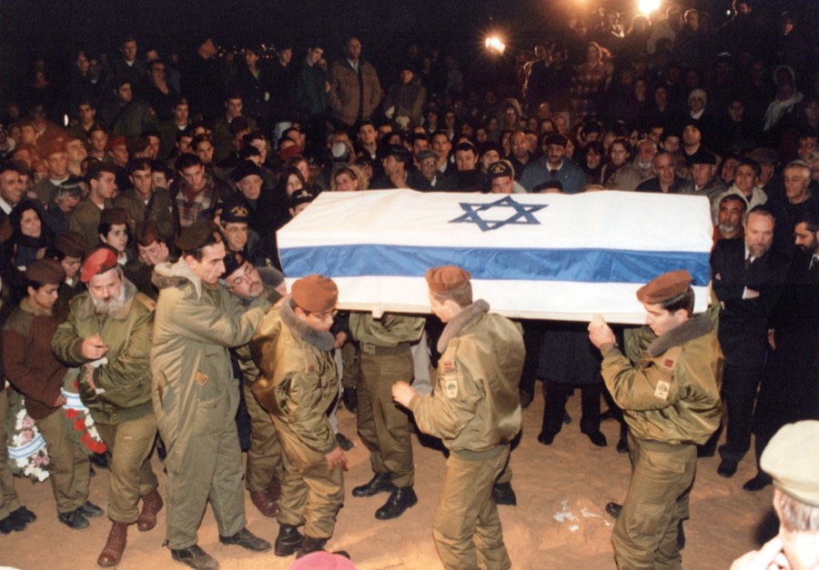 הלוויתו של אלון